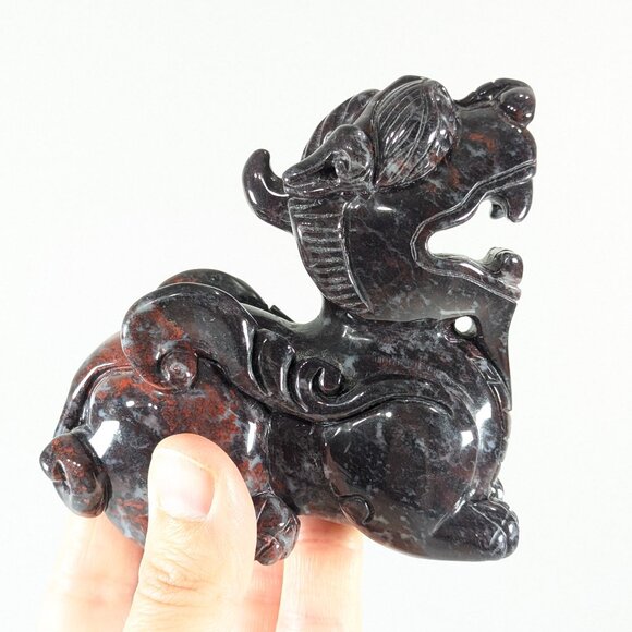Solid stone carved Dragon Offspring Monster Pi-Xiu sculpture money + protection - Picture 2 of 10